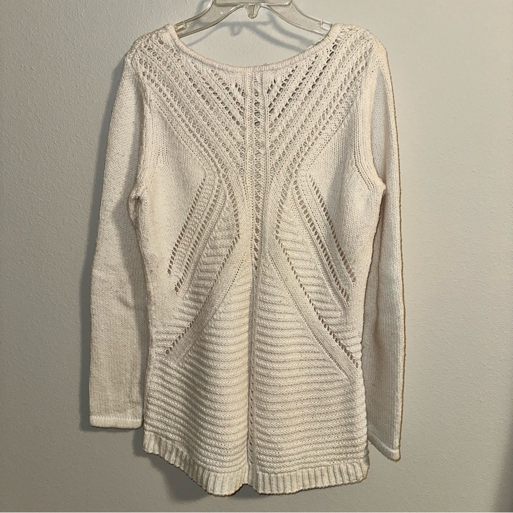 LC Lauren Conrad Elegant White Knit Sweater size M - Picture 4 of 5